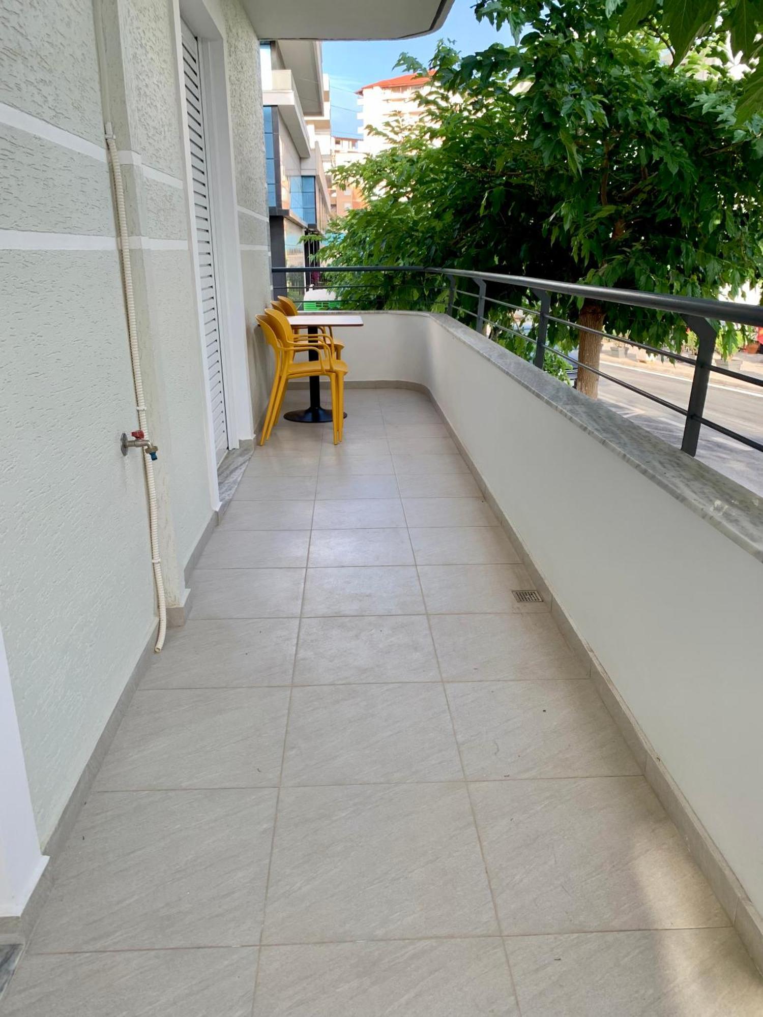 Maxus Apts Sarande Exterior photo